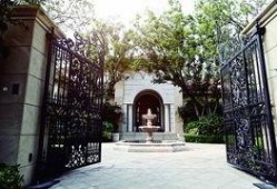 大连豪宅爆料事件视频播放,大连豪宅爆料视频引发热议