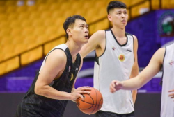 柯凡爆料男篮球员视频,男篮球员神秘视频曝光，内幕细节令人震惊